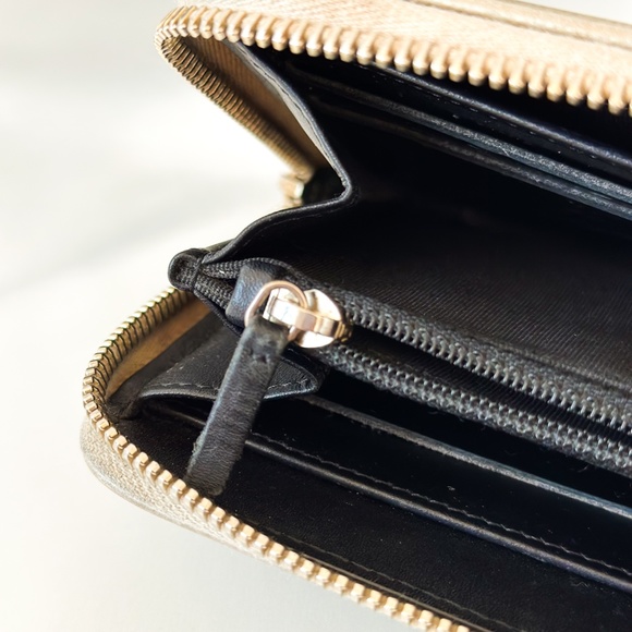 Chanel Zip Leather Wallet - Picture 13 of 16